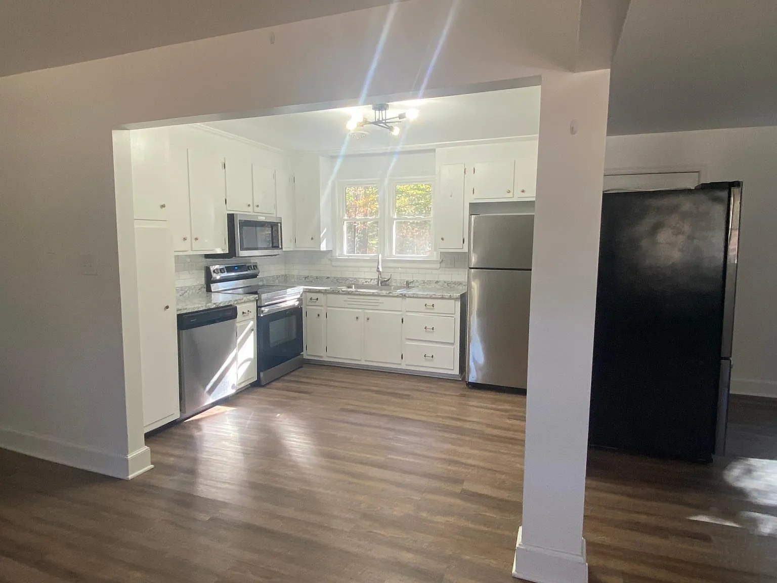 2511 Moseley Rd — Photo 4