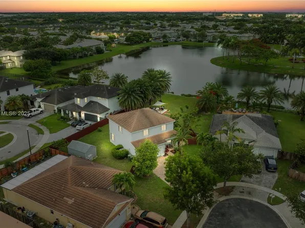 402 SE 30th Ter, Homestead, FL 33033