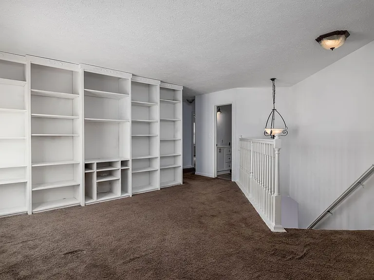 16776 Greensboro Dr — Photo 29