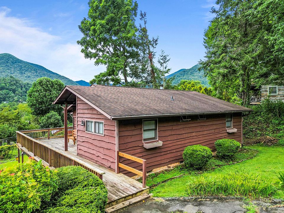 1st image of 36 Crystalwood Ln