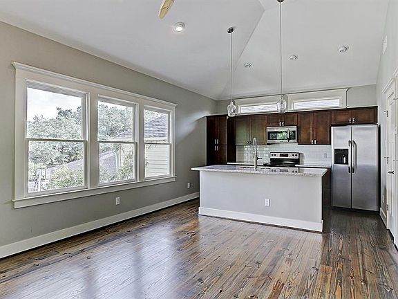 2nd image of 4406 Clay St #A