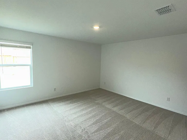 1569 Forge Pond Ln — Photo 13