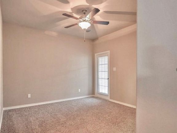 4th image of 3534 Summerway Dr