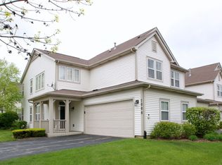 2888 Falling Waters Ln, Lindenhurst, IL 60046