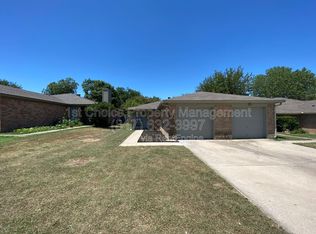 1118 Landsdale Ln, Saginaw, TX 76179