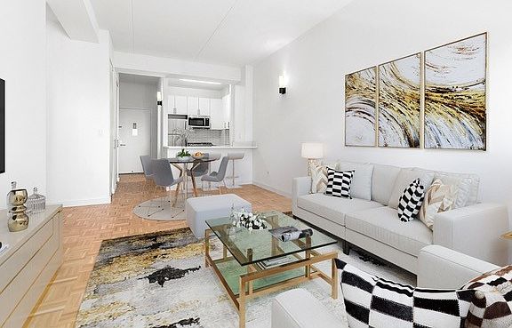 3rd image of 200 E 87th St APT 12A