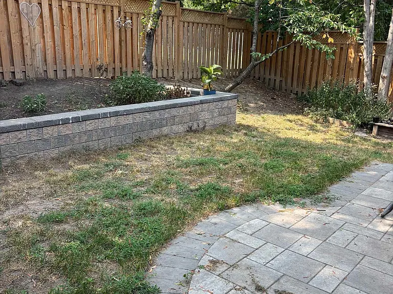6 Joanna Cres — Photo 24