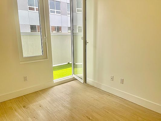 4th image of 1062 62nd St #2C