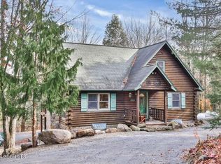 150 Moose Ridge Dr, Lake George, NY 12845