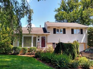 1041 Swarthmore Rd, New Cumberland, PA 17070