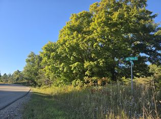 4936 Johnston Hill Rd, HARBOR SPRINGS, MI 49740