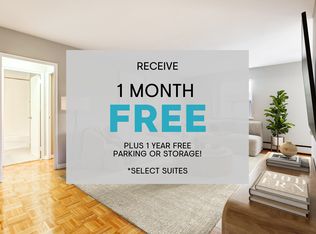 16 The Links Rd, Toronto, ON M2P 1T5