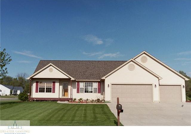 1st image of 378 N Clearwater Dr