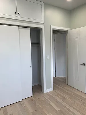 Rented by Voro, LLC | media 23