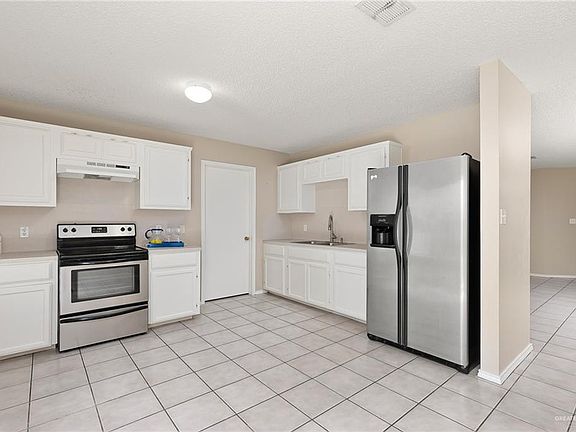 4th image of 3312 Mallory Dr