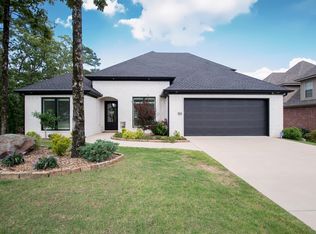 128 Majestic Cir, Maumelle, AR 72113