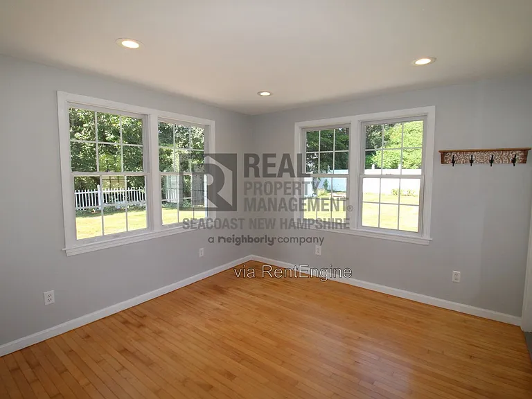 4 Robin Ln — Photo 11