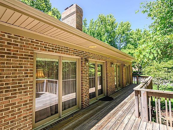 4th image of 3142 Oakridge Ct