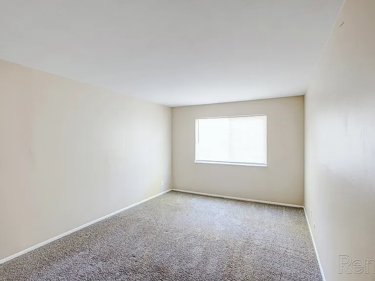 Ravine Woods Apartments — Photo 21