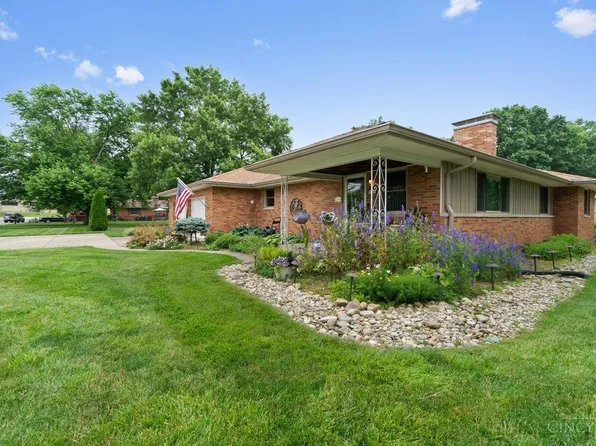 5227 Mississippi Dr, Fairfield, OH 45014