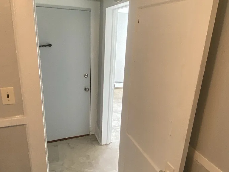 124-126 Hobson St #3 — Photo 8