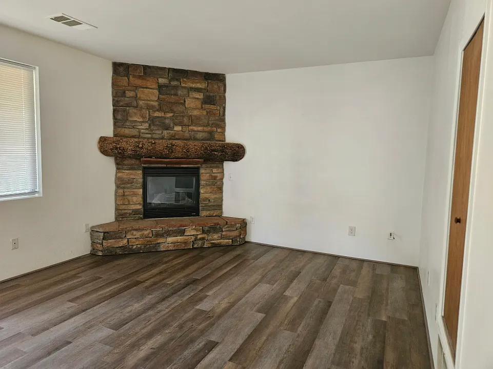 1 bed, 400 sqft, $1,850 — Photo 4