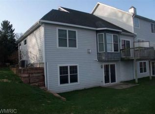 2014 W Ridge Dr, North Muskegon, MI 49445