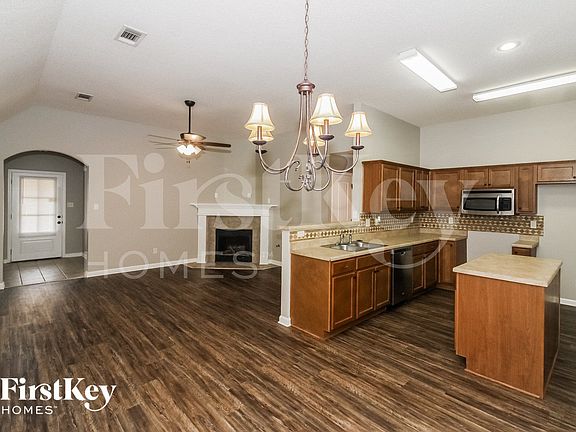 4th image of 10193 Evening Hill Dr