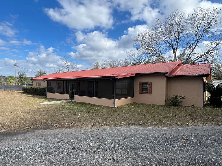 12610 US Highway 129 — Photo 24