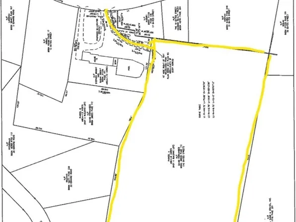 43 Bates St, Mendon, MA 01756