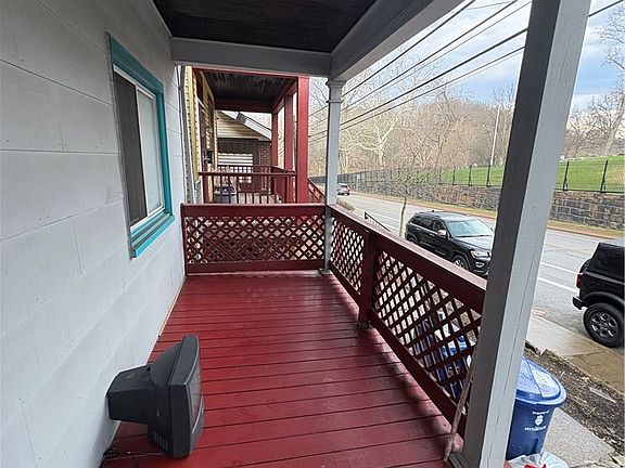 2nd image of 2647 Brighton Rd