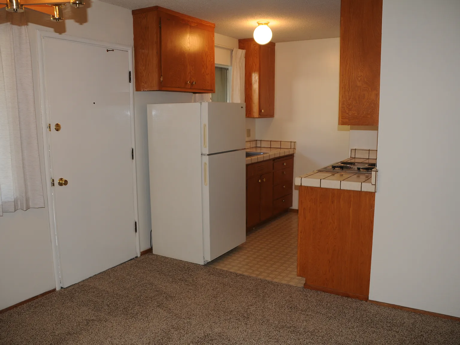 1 bed, 600 sqft, $1,825 — Photo 3
