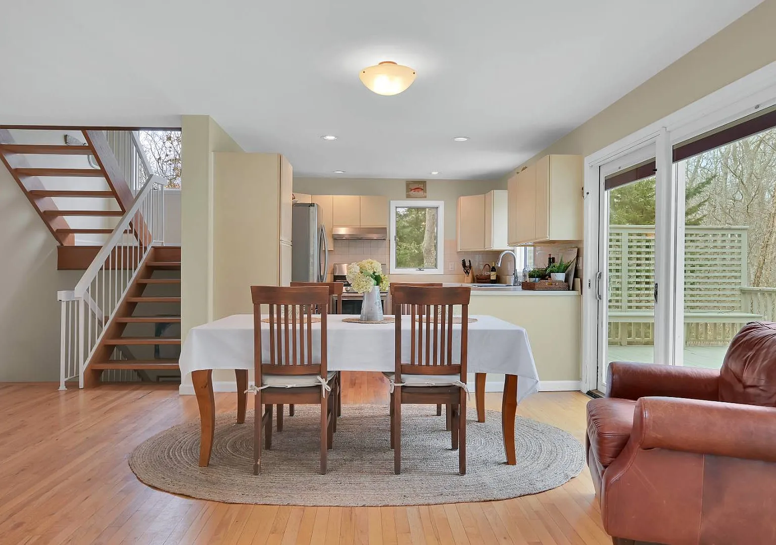 Contemporary Sag Harbor Beach Retreat — Photo 4