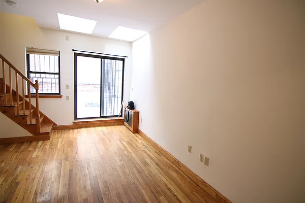 Rented by Guidance Realty Corp. | media 40