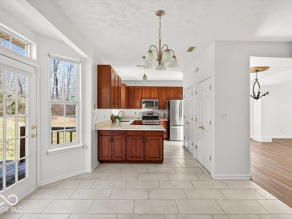 5th image of 5657 Rundle Ct