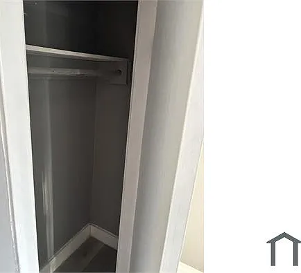 3 bed, 9999 sqft, $2,500 — Photo 3