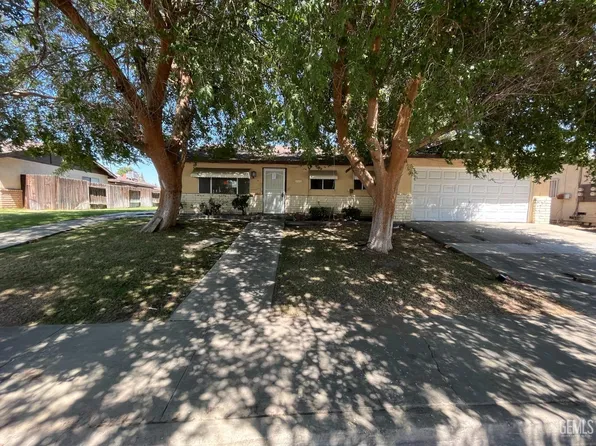 2108 Courtleigh Dr, Bakersfield, CA 93309