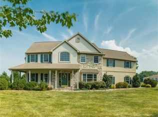1026 Glenwood Ln, Lebanon, PA 17042