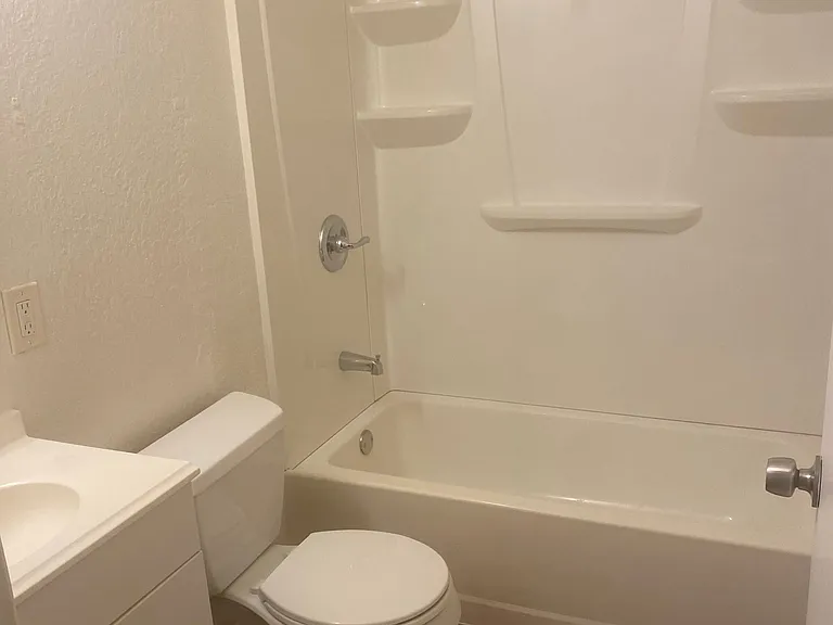 151 Farragut Ave #151 — Photo 3