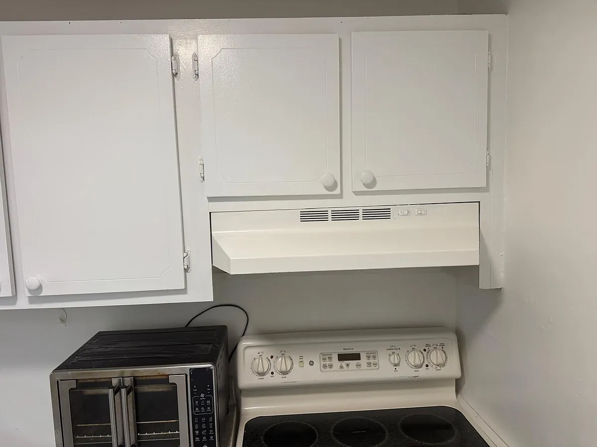 Building Photo - 8100 Sunrise Lakes Blvd #108