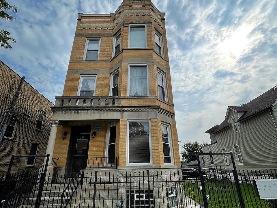 1st image of 1841 N Lawndale Ave APT 3E