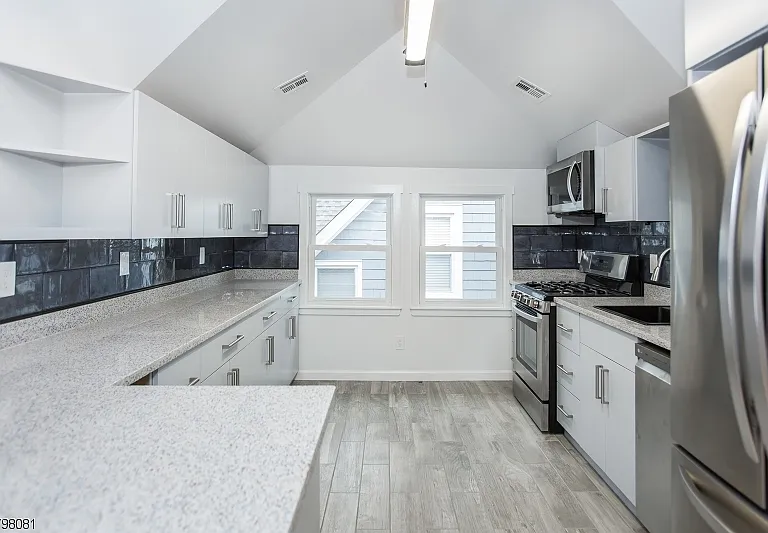 36 N Willow St #3 — Photo 10