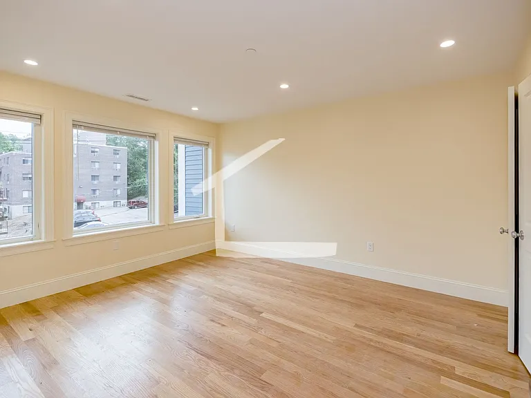 8 Cufflin St #118 — Photo 9