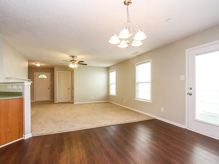 14384 Black Farm Dr — Photo 4