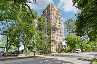 S South Shore Dr-S0910-001.jpg