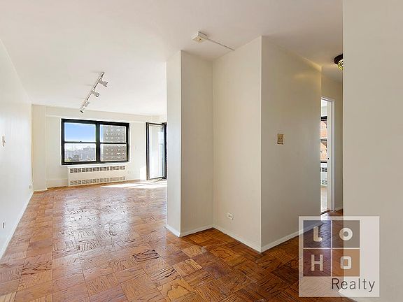 3rd image of 266 E Broadway APT B1208