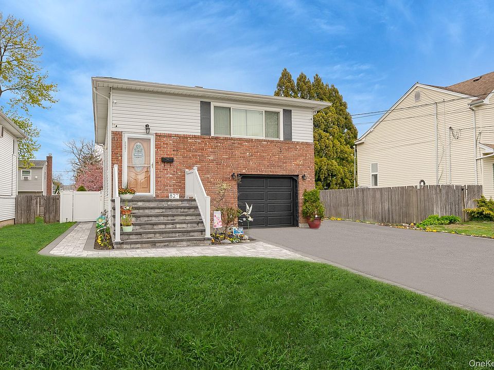 1st image of 827 Bermuda Road