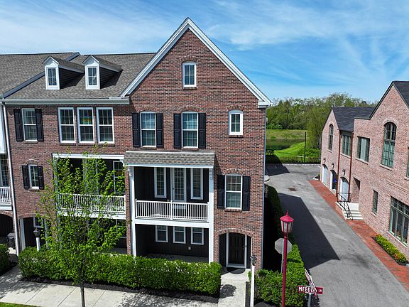 4th image of 119 Meeder Ln