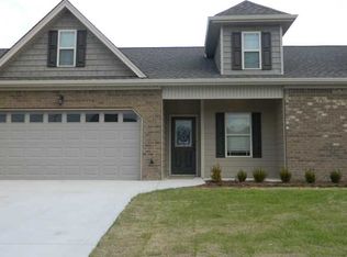 54 Southshore Dr, Fort Oglethorpe, GA 30742