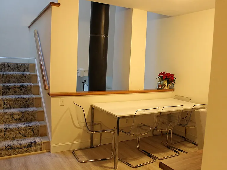 11 Idlewood — Photo 17
